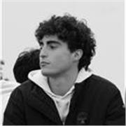 Caio, mi chiamo Francesco e offro ripetizioni a studenti delle scuole primarie e secondarie in italiano, inglese e matematica