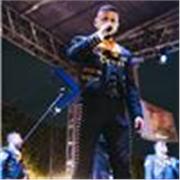 Maestro de canto; Coaching vocal ; iniciación en el ámbito; y clases extra de lectura y teoría