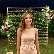 Offro lezioni private a bambini e ragazzi, dalla scuola elementare alle superiori, adattandole alle loro esigenze