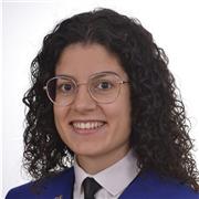Graduada en física imparte clases de física y matemáticas para todos los niveles