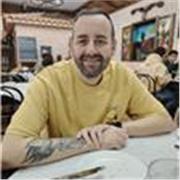 Acabo de llegar de Irlanda después de 15 años osea mi nivel de inglés es bueno pero prefiero enseñar a niñoa