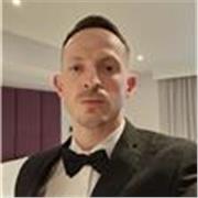 Experienced chef with the skills and knowledge to cook for all ages, wanting to pass on my expertise to anyone willing to learn.