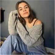 International student, fluent in english, french and portuguese