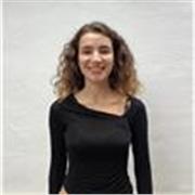 Soy creativa, responsable y formada en diseño de moda, doy apoyo escolar en arte, historia y lenguaje a niños pequeños. ,,,,