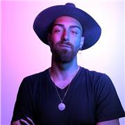 Produttore musicale offre i metodi per far suonare il tuo brano con un sound professionale e competitivo