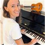 Gitarre für Anfänger / erste Akkorde und Singen