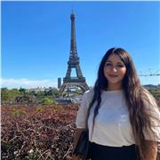 Professeur de français langue étrangère et d'arabe littéraire, titulaire d'une licence en sciences de l'éducation spécialité Enseignement secondaire, langue française et d'un Master Ingénierie de la Formation, métiers de la recherche et de l'expertise en