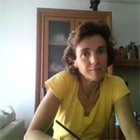 Profesora nativa, con acento del norte, licenciada, apoya el estudio del español, reforzandolo