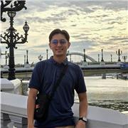 I am a guitar player that has a lot to teach to beginners.