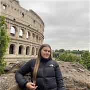 Doy refuerzo a todo niño que lo necesite adaptándome a cada persona.