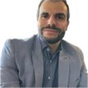 Soy licenciado en Historia y dispongo del Máster universitario para ser docente en secundaria y bachillerato