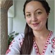 Enseignante et traductrice bilingue (français et roumain), basée sur Strasbourg (Grand Est)