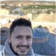 He pasado años aprendiendo cómo 'hablar' con las máquinas y hoy vengo a enseñarles a ustedes cómo darles órdenes.