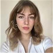Laureanda in filosofia impartisce lezioni di materie umanistiche