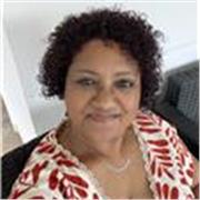 Formatrice spécialisée dans l'assistance administrative et les ressources humaines