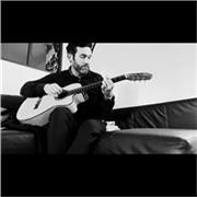 Je souhaiterai enseigner le piano et la guitare pour tous