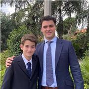 Tengo experiencia dando clases a niños de la zona de varias asignaturas.