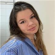 Diplômée en Licence LLCER et Master en Études Hispaniques. Professeur de langue espagnole.