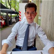 Ragazzo di 27 anni con diploma classico e laurea magistrale in economia offre ripetizioni a studenti di scuole medie e secondarie