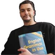 Offro lezioni personalizzate per migliorare la conversazione, la grammatica, il vocabolario e la pronuncia