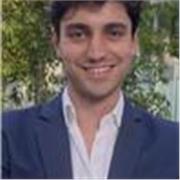 Sono uno studente di giurisprudenza e offro aiuto per i compiti a casa a ragazzi di scuole medie e superiori