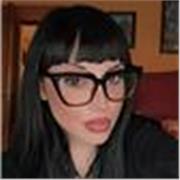 insegnante di diritto, frequento l’università di giurisprudenza e sono diplomata al liceo delle scienze umane