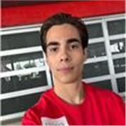 Maestro de apoyo escolar especializado en clases online