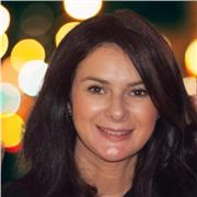 Profesional titulada imparte clases de lengua castellana, literatura y euskera.