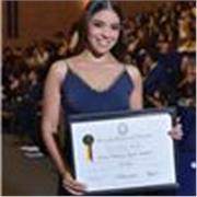 Como psicóloga, aporto un acompañamiento integral que fortalece el desarrollo socioemocional, promoviendo hábitos de estudio