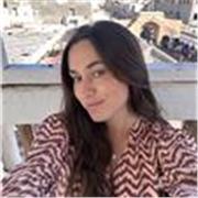 Graduada en gestión y marketing empresarial. Trabajo en banca desde hace mas de 2 años pero la enseñanza es algo que me apasiona.