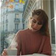 Maestra de Inglés con especialidad de Intérprete Médico y traducción