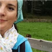 Diplomata offre lezioni di inglese sia scritto che parlato