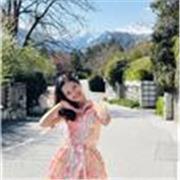 I am interested to be part of the group to do english tutor. I am not good at German language yet but I can understand