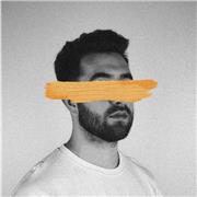 Profesor de dibujo que imparte clases a niños de todas las edades