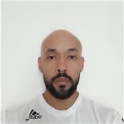 Me imagino como una persona, responsable y profesional en mi trabajo y estoy capacitado y soy experto en mi personal trainer