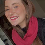 ¡Dispuesta a ayudar y apoyar con cualquier asignatura! Disponible para alumnos de primaria en Burgos