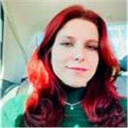 Professora particular de inglês com experiência em aulas on-line para jovens e adultos