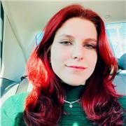 Professora particular de inglês com experiência em aulas on-line para jovens e adultos