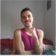 Ciao sono un insegnante yoga e creo percorsi personalizzati per migliorare postura, tonificare, migliore l'equilibrio energetico
