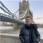 Estudiante de filología inglesa da clases de Inglés y lengua castellana