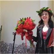 Neo laureata in Mediazione Linguistica e Comunicazione Interculturale impartisce lezione di inglese