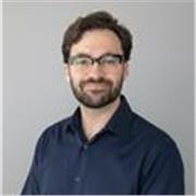 Profesor de Marketing Digital con enfoque práctico y cercano. Especializado en Meta Ads y Google Ads, ayudo a entender desde cero.