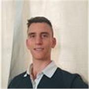 Étudiant à l'Université passé par la prépa Chartes du lycée Henri IV, passionné et pédagogue