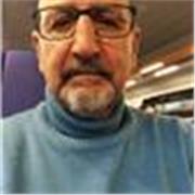 Un sicuro aiuto da parte di un  nonno  per bambini delle elementari.