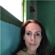 Historienne souhaitant transmettre sa passion pour l'Histoire et la Géographie
