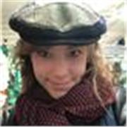 Professeure de philosophie - Je suis professeure de philosophie en thèse à l'université Paris 8.