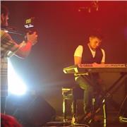 Pianista, docente titulado y con vasta experiencia da clases de piano, teoría musical, armonía y arreglos musicales