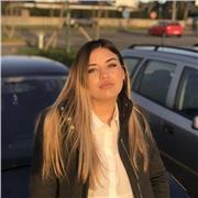 Graduada en periodismo y redes sociales se ofrece a dar clases particulares de español en Bilbao