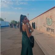 Profesor de Inglés , Matemáticas y Francés ofrece clases particulares desde primaria a la eso , también contando con infantil