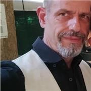 Mi chiamo Maicol ho 44 anni in 2 anni ho perso 30 kg di grasso sostituendolo con muscolo con giusta alimentazione ed esercizio